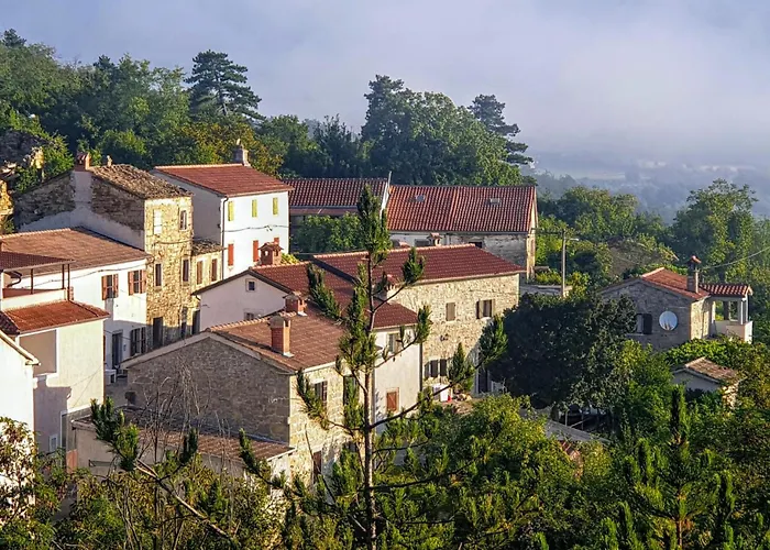 Casa de Férias 2 Bedroom Awesome In Buzet