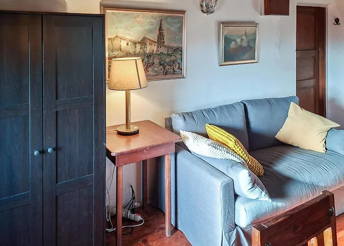 2 Bedroom Awesome In *