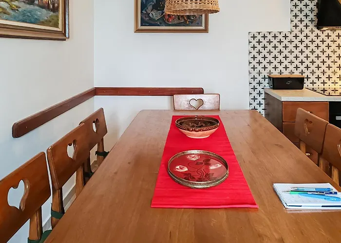 2 Bedroom Awesome In